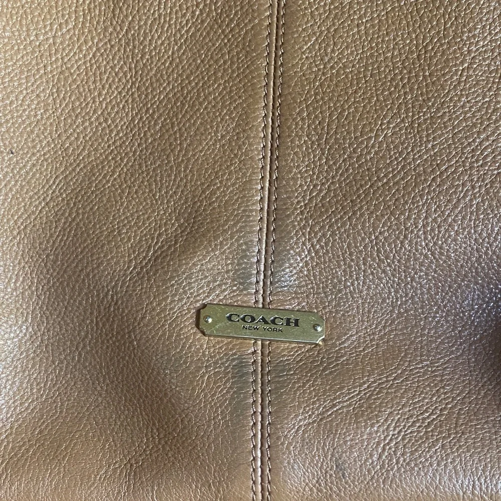 Coach Vintage Avery Tan Leather Hobo Bag